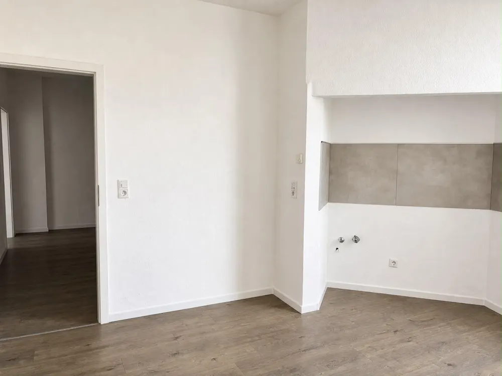 Hochwertige kernsanierte 3 Zimmer Wohnung 86qm mit modernem Bad