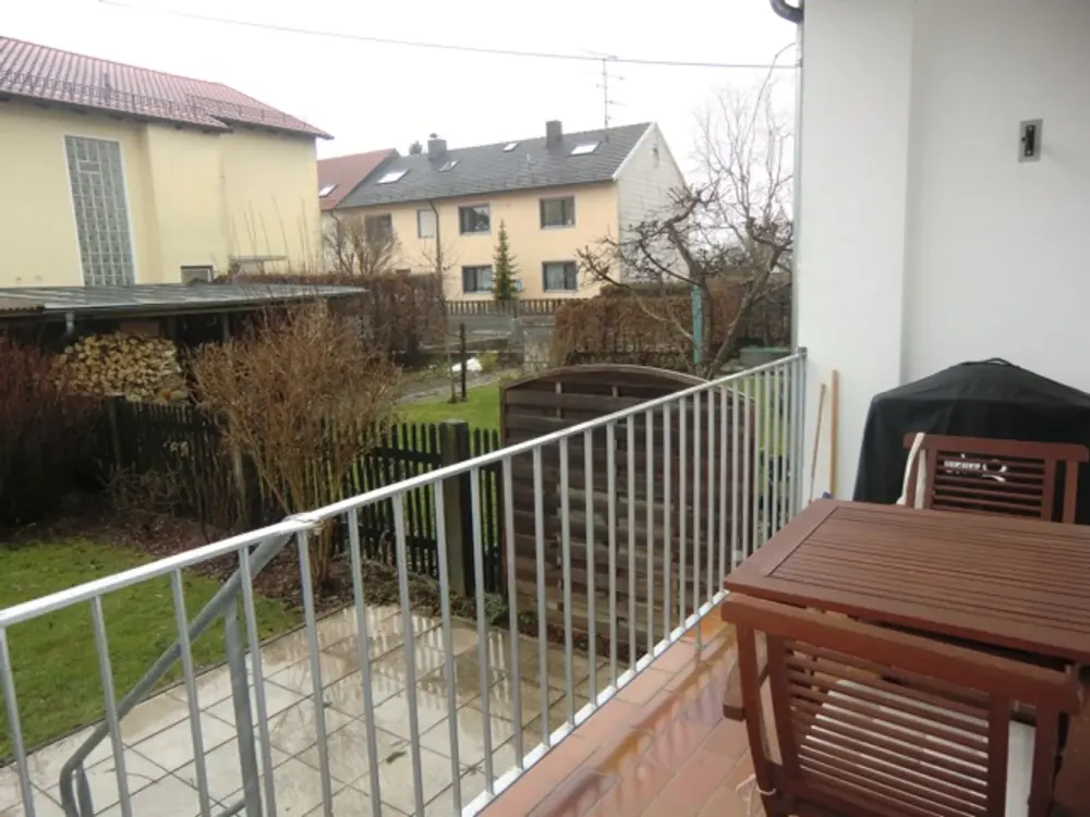 Sonnige 3 Zi.-Garten-Whg. in ruhiger Wohnanlage von Poing-Süd