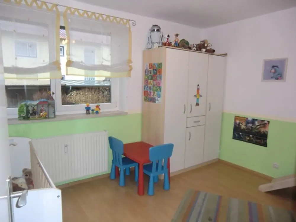 Sonnige 3 Zi.-Garten-Whg. in ruhiger Wohnanlage von Poing-Süd