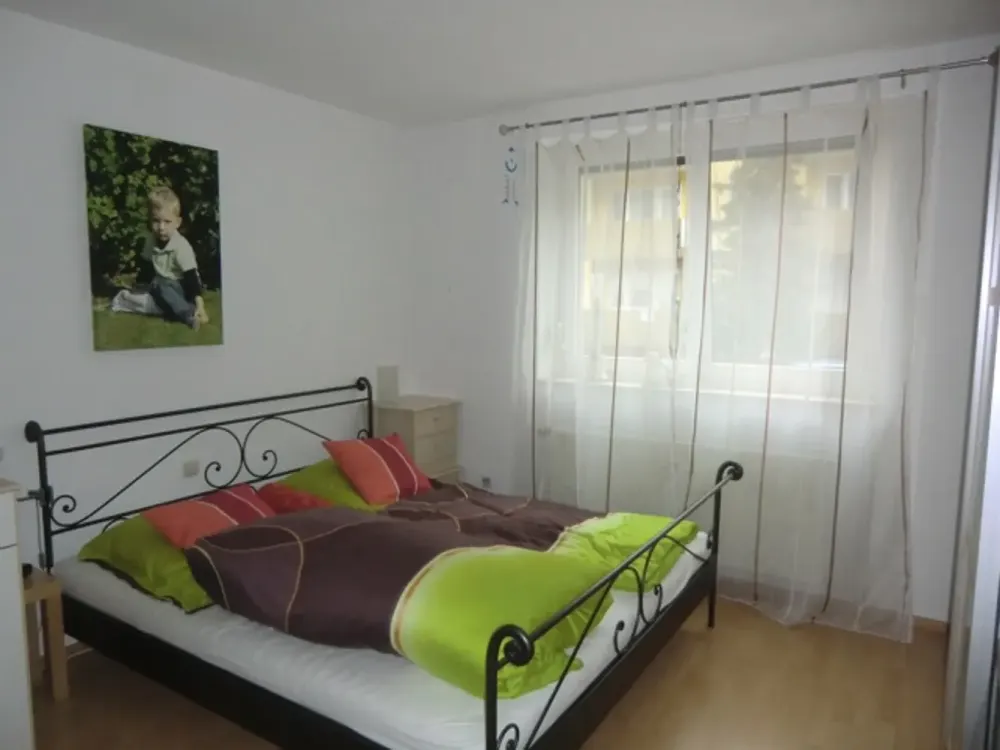 Sonnige 3 Zi.-Garten-Whg. in ruhiger Wohnanlage von Poing-Süd