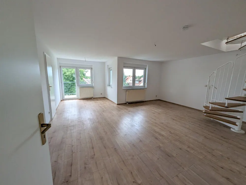 +++Traumhaft große 3-R. Maisonette-Whg.++Großes Wohnzimmer++Balkon+++u.v.m. +++