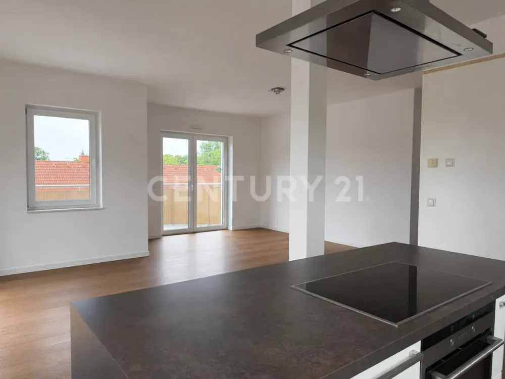 Exklusives Penthouse mit Dachterrasse, Dampfsauna und Blick zum Fernsehturm