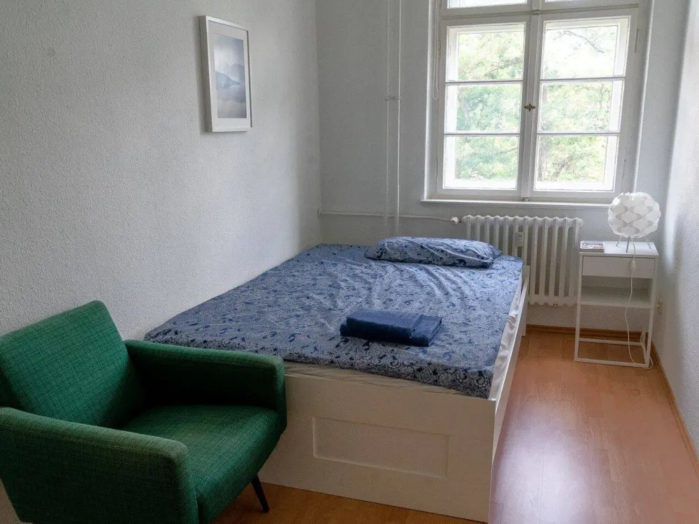 Möblierte, stilvolle 2-Zimmerwohnung mit Loggiablick ins Grüne