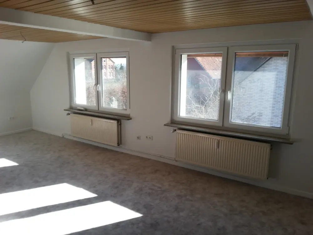 Ansprechende, sanierte 3-Zimmer-Dachgeschosswohnung zur Miete in Pattensen