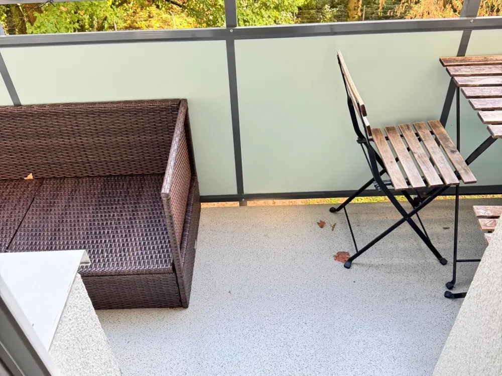 1-Zimmer mit Balkon in WG zu vermieten Warmmiete: 700 €