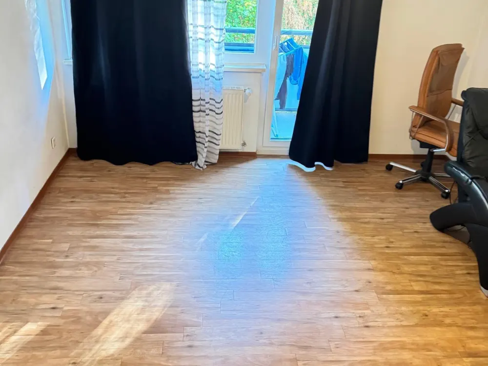 1-Zimmer mit Balkon in WG zu vermieten Warmmiete: 700 €