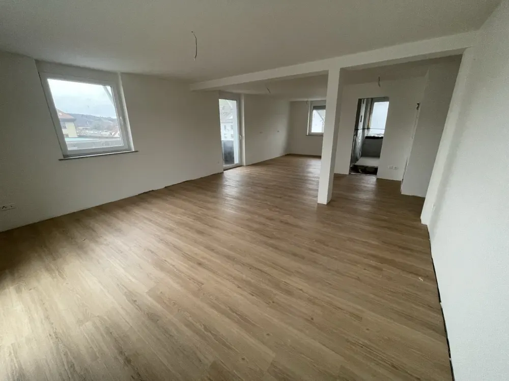 Lichtdurchflutete 3,5 Zimmer Wohnung ca. 86 m²; großer Wohn-/Essbereich - Whg. 8- PLIENSAUVORSTADT