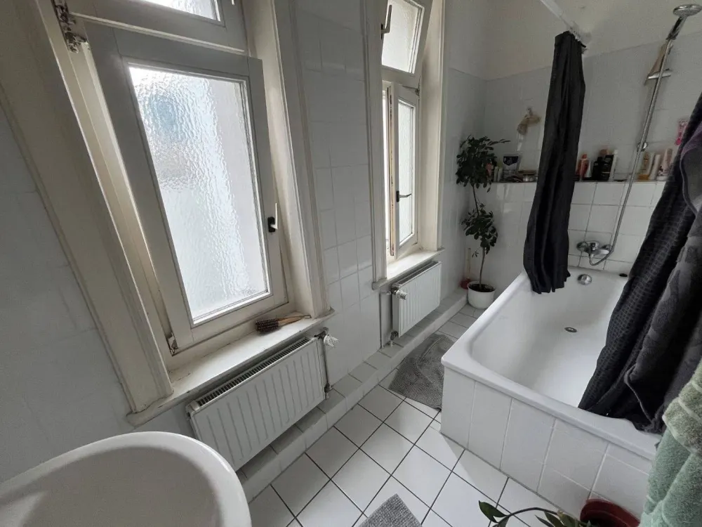 4,5-Zimmer-Wohnung direkt auf der Reeperbahn