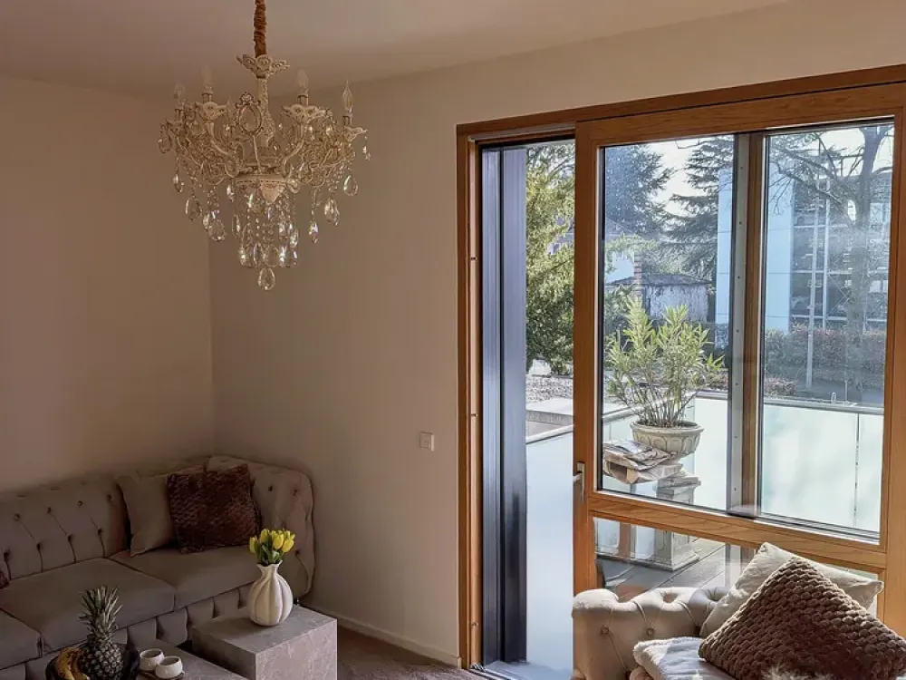 Exklusive und zentrale 3 Zimmer Wohnung mit großem Balkon und Einbauküche