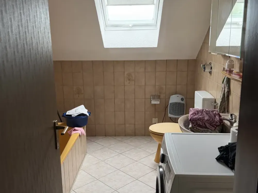 Schöne DG-Wohnung