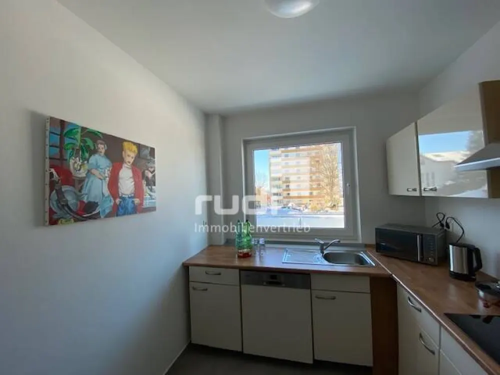 Wohnen auf Zeit - Möblierte 3er-WG mit Balkon in direkter Uni-Nähe!