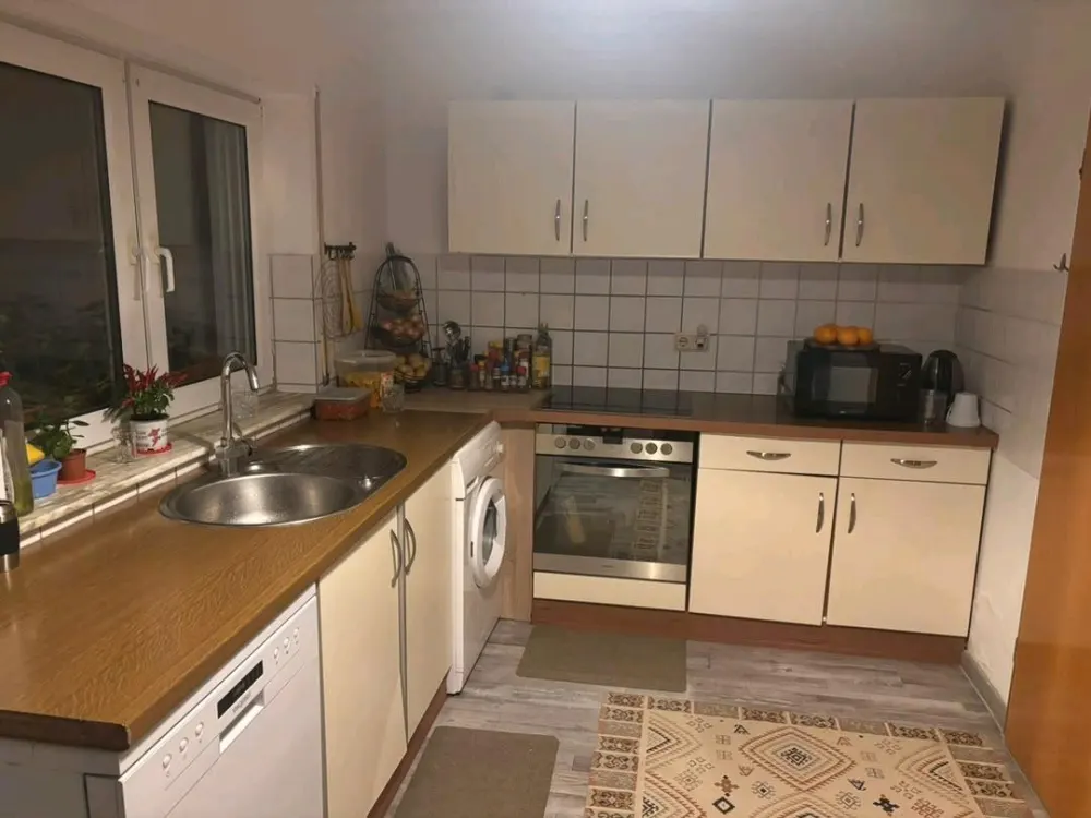 54 m², 2-room basement apartment in Troisdorf