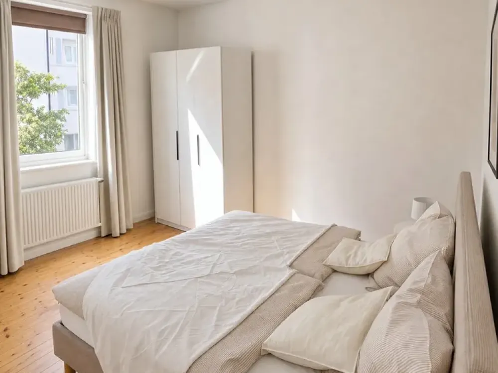 Stylishly Furnished 2-Room Apartment in Nuremberg - Newly Renovated, Immediately Available