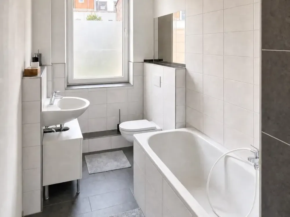 Stylishly Furnished 2-Room Apartment in Nuremberg - Newly Renovated, Immediately Available