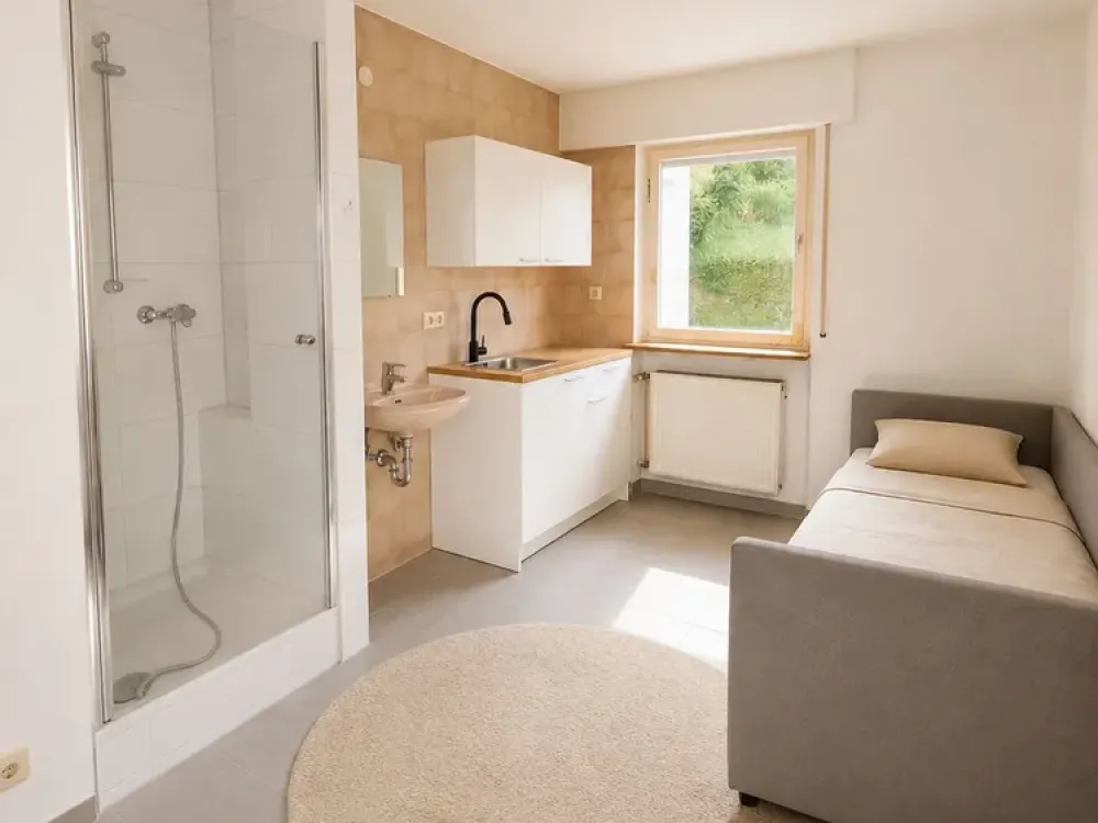 Fully Furnished Studio Apartment with Balcony and View over Stuttgart