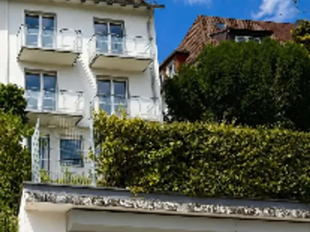 Fully Furnished Studio Apartment with Balcony and View over Stuttgart