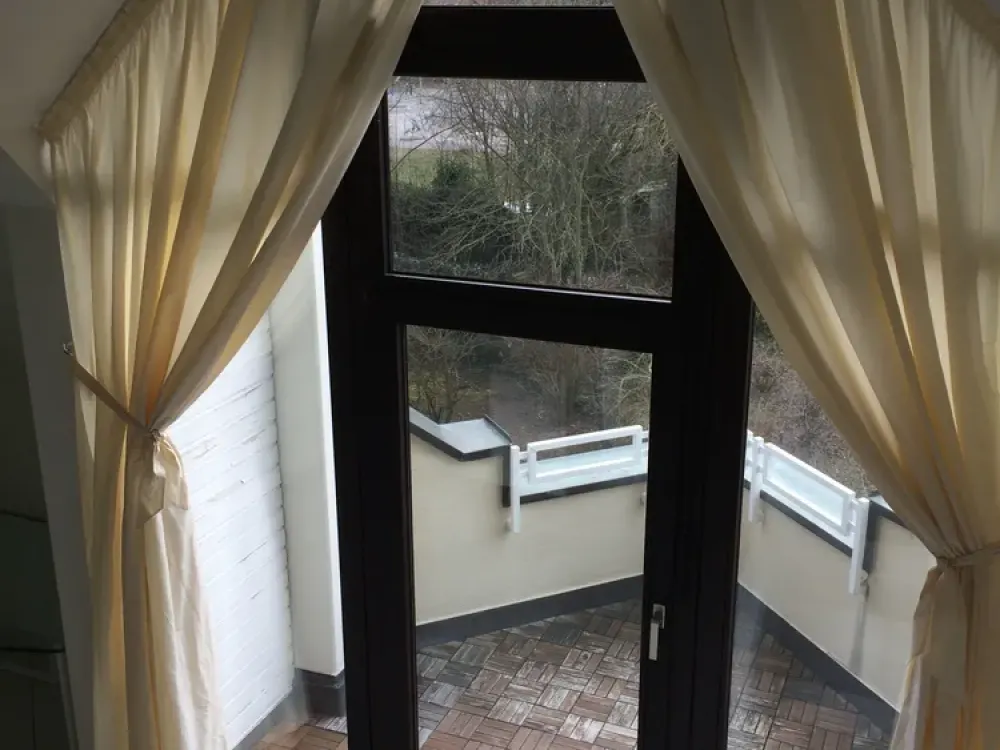 Beautiful 2 1/2 Room Maisonette Apartment in Excellent Location