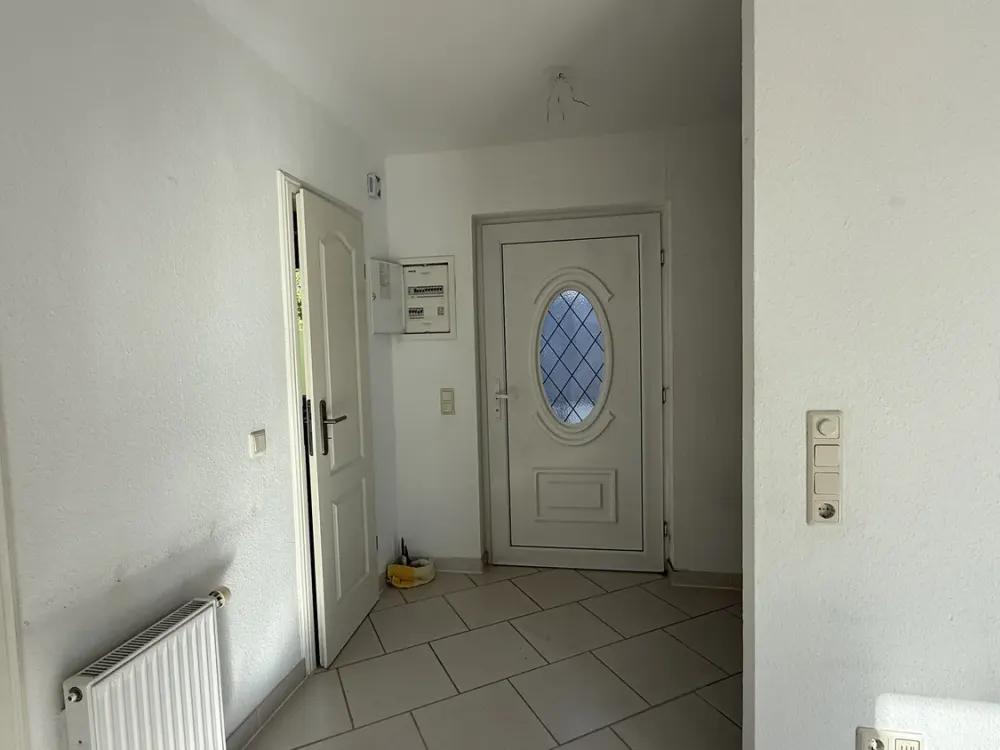 Helle 3-Zimmer-Maisonettewohnung mit großer Terrasse & Stellplatz in Köln-Rath/Heumar