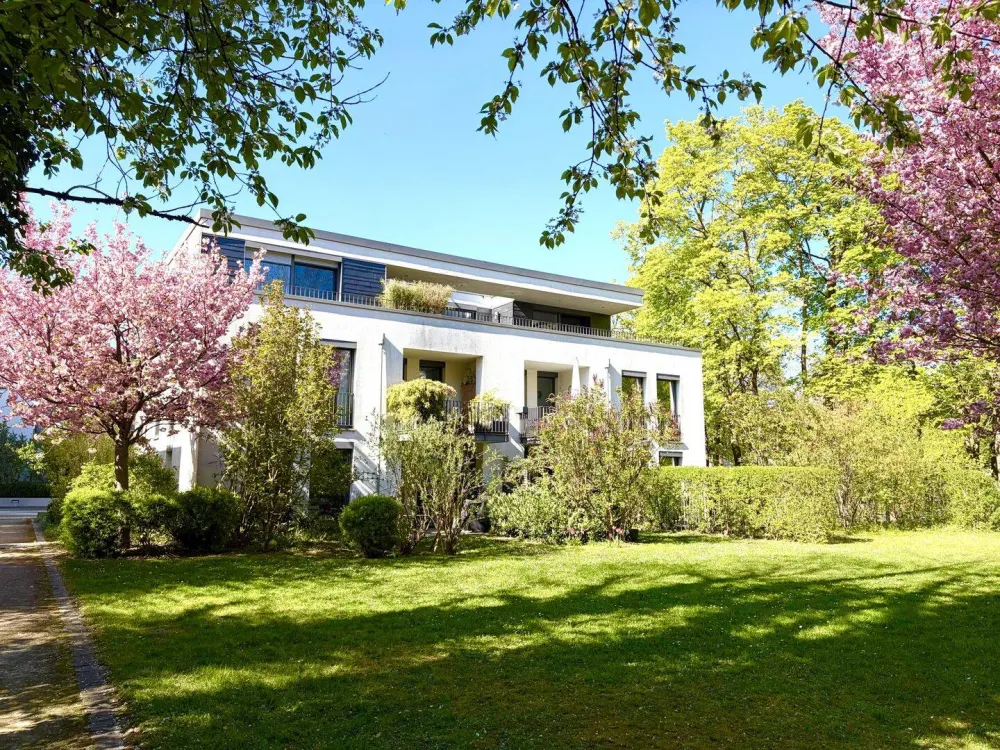 Penthouse mit Terrasse im idyllischen Nymphenburg