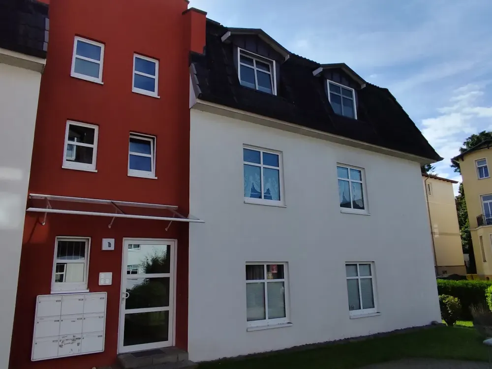 Beautiful 2-Room Apartment with Balcony