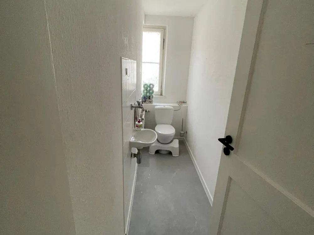 Furnished Shared Apartment Room in Central Location