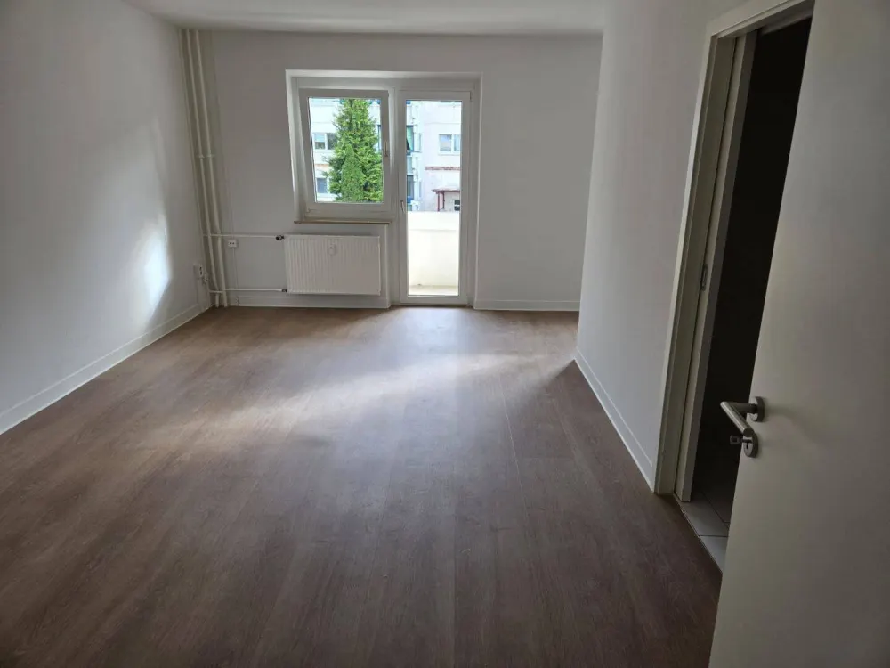 Frisch renovierte 40 m² Wohnung mit Balkon, Aufzug und moderner Einbauküche
