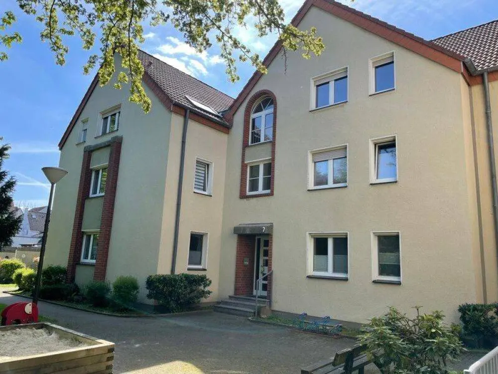 Hier macht Wohnen Spaß: preiswerte 3-Zimmer-Wohnung (WBS* erforderlich !)