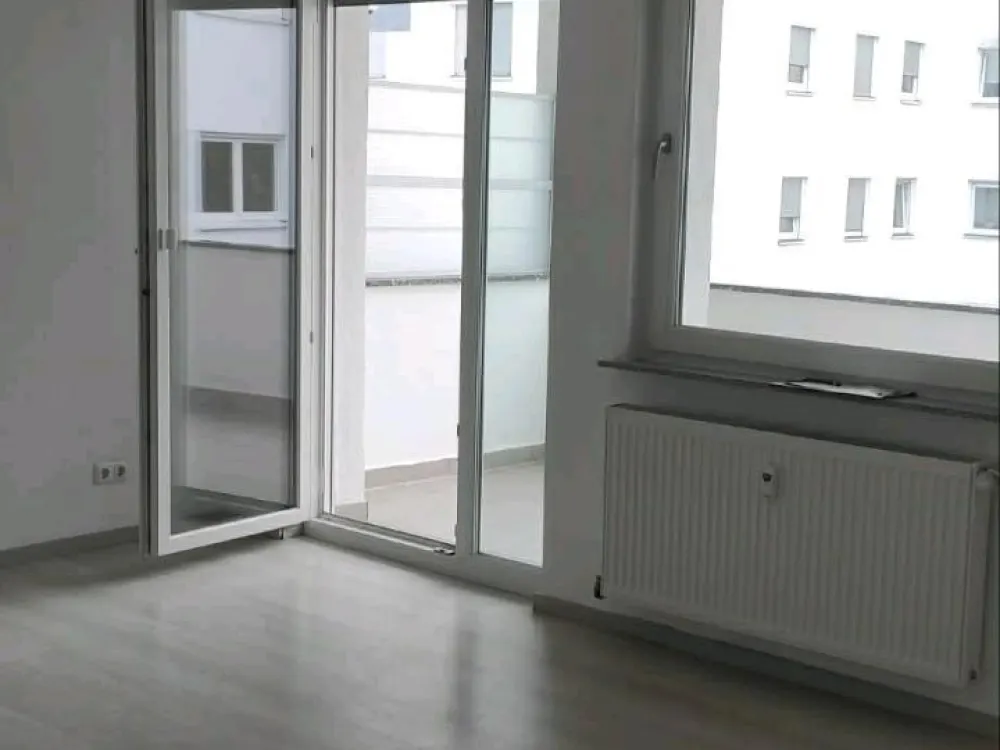 Schöne 3-Zimmer-Wohnung mit großem Balkon in Hanau (63450)