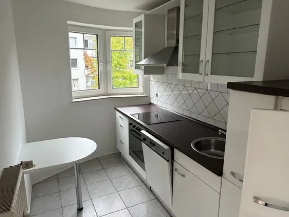 2 Zimmer Balkonwohnung mit Einbauküche in Bremen, Huchting