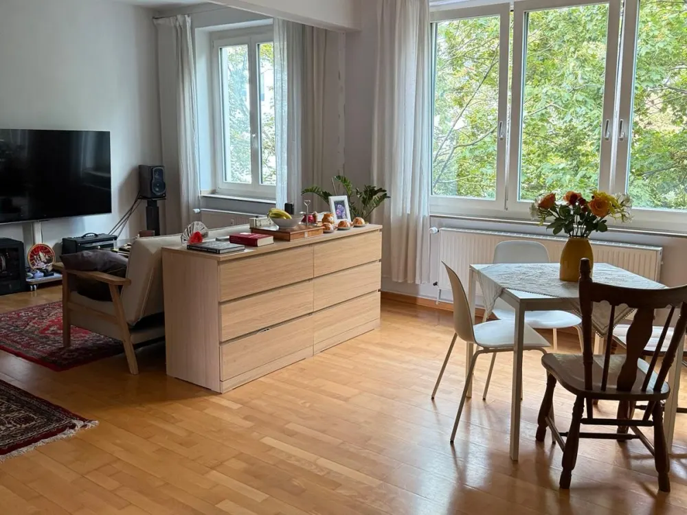 Zwischenmiete in Flingern Nord, voll möbliert, 3 Zimmer + Balkon