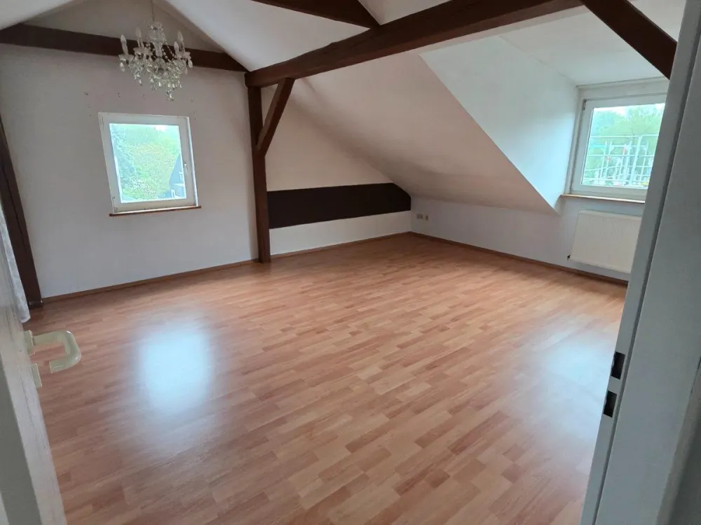2-Room Attic Apartment Near University Paderborn
