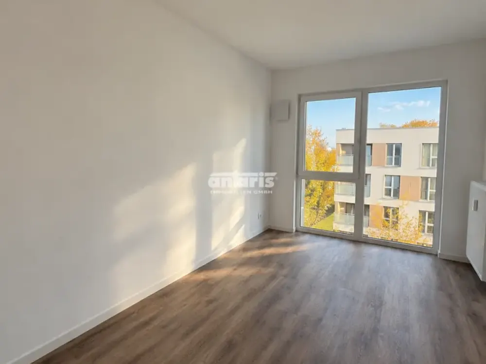 antaris Immobilien GmbH **Mehr Raum zum Leben: Attraktive 4-Raum-Wohnung mit Eckbalkon**