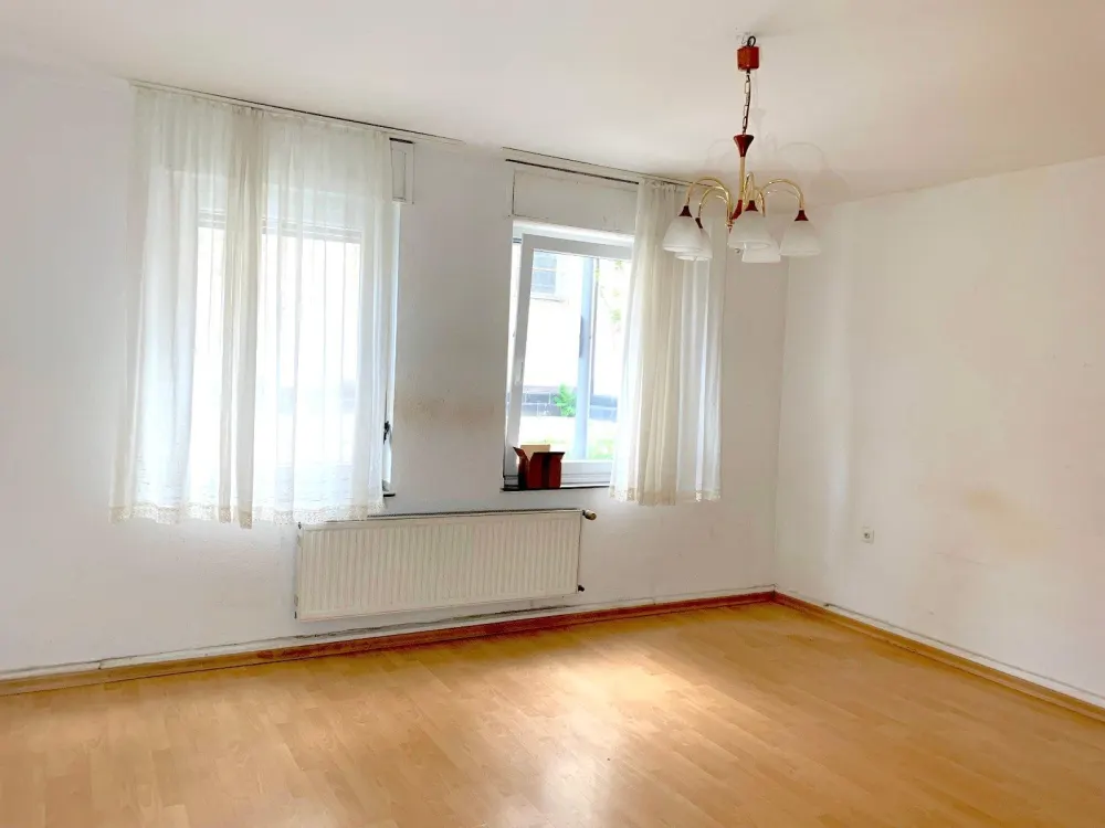 2-Zi Whg EG mit Terrasse ab sofort