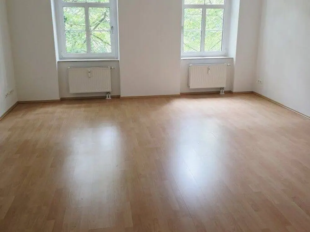 Bezaubernde Wohnung mit Einbauküche und Balkon!