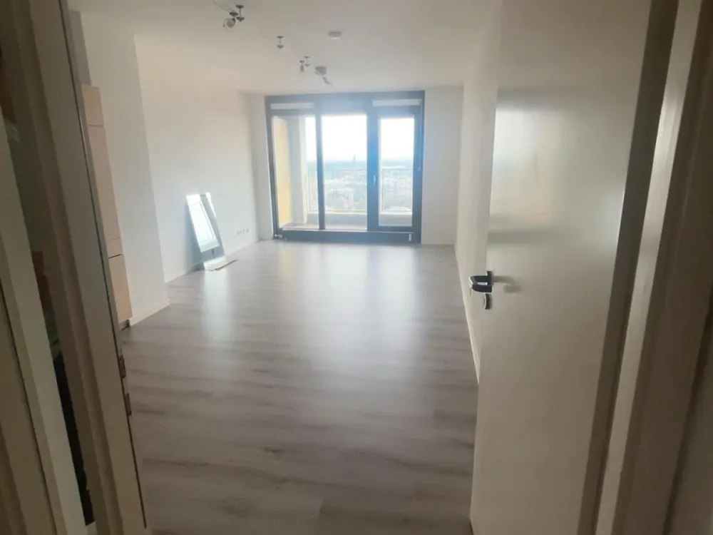 1-Zimmer-Appartement über den Dächern von Hannover