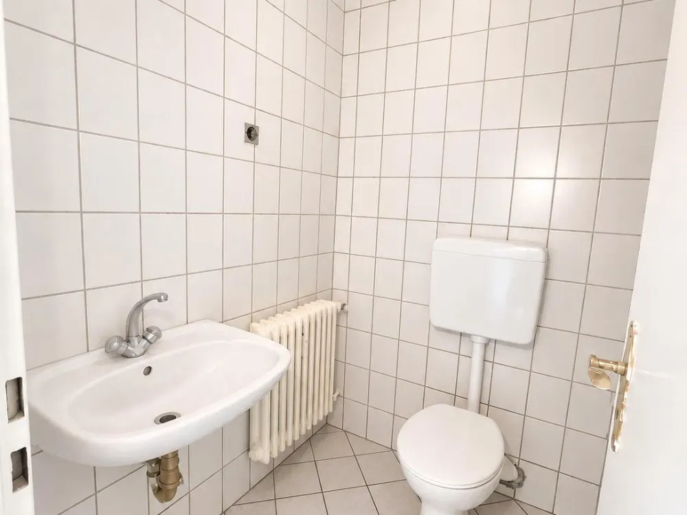 Schöne 2 1/2 Zimmer Wohnung mit Balkon!!!