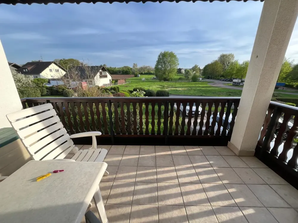 Sanierte 3-Zimmer-Wohnung mit Balkon, Garage und Gartenmitbenutzung in Heiligenrode