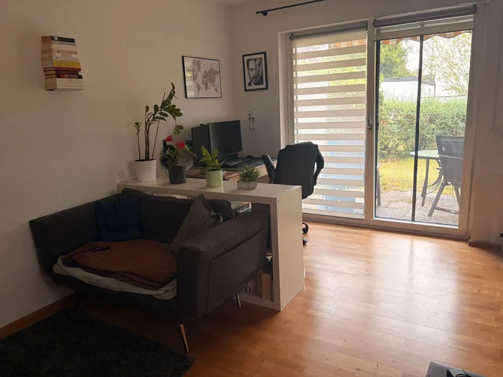 Ruhige 2-Zimmer-EG Wohnung mit Terrasse & Gartenanteil in Moosach