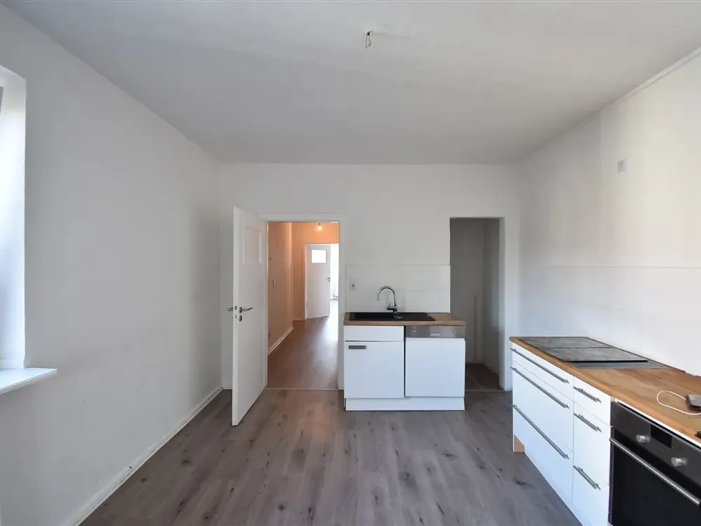 Mit EBK! Bezugsfreie 2-Zimmer-Wohnung
