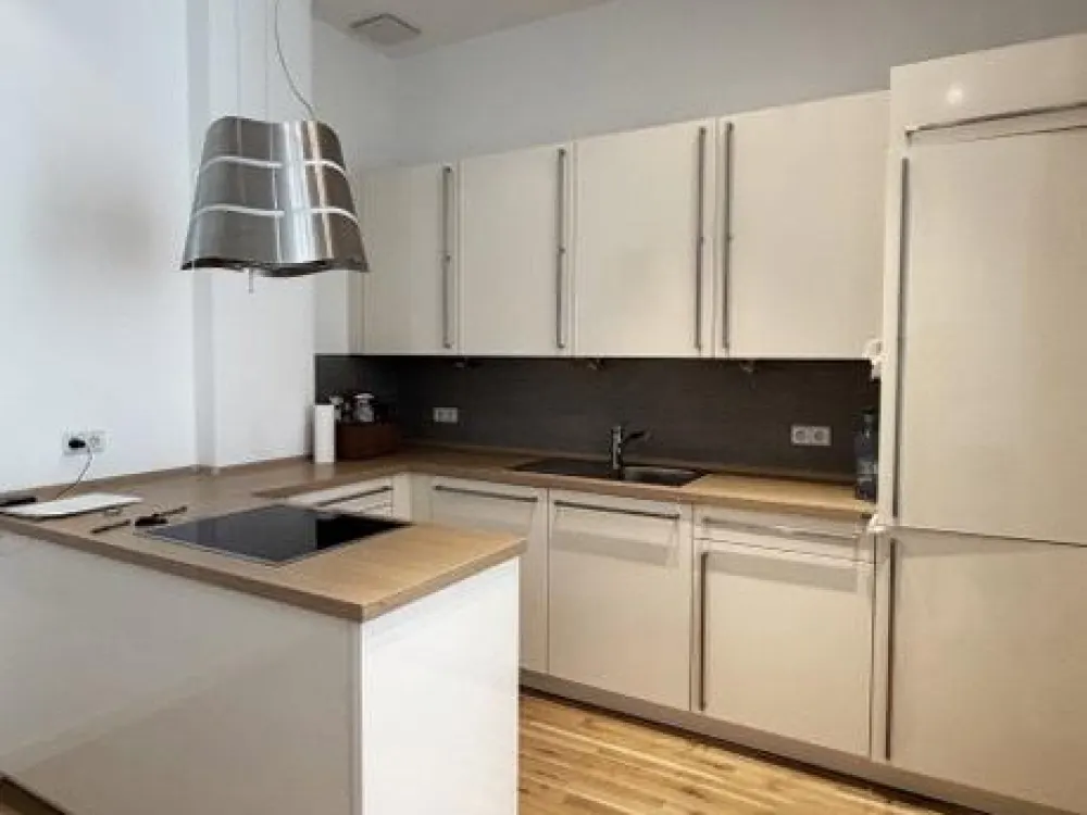 Ruhig gelegene 2 Zimmer Wohnung in Berlin Mitte mit Concierge