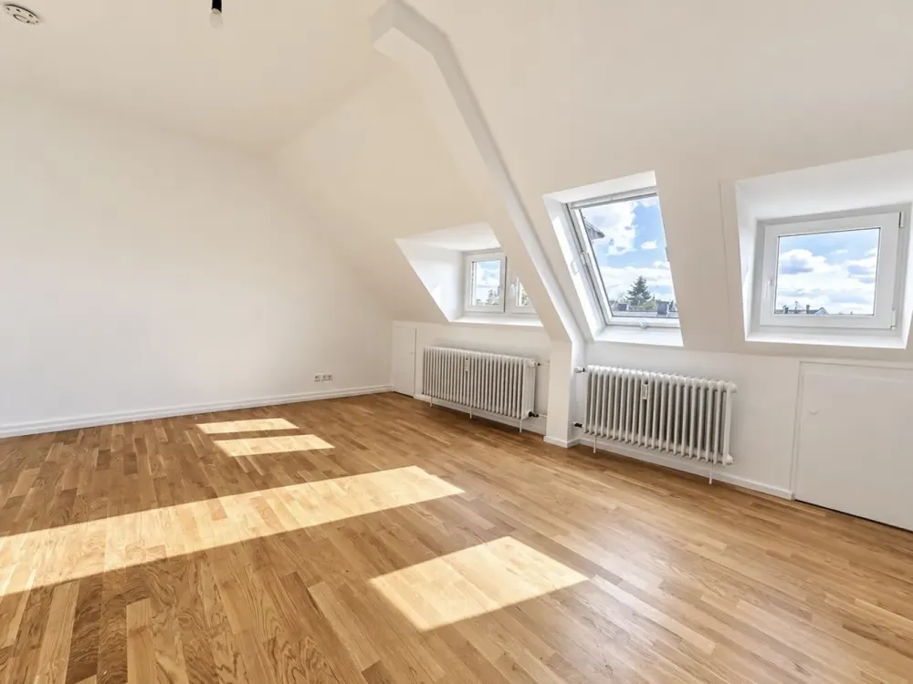 Attic Apartment in a Historic Building in a Central Location of Karlsruhe
