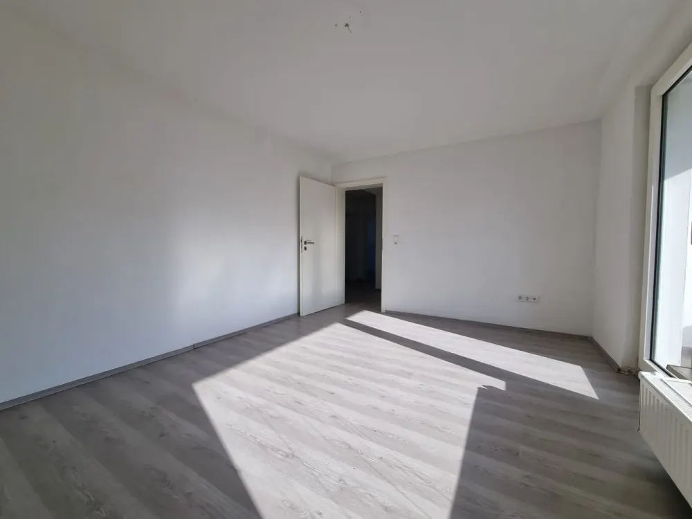 Verfügbar ab Januar 2027! Modern ausgestattete 4-Zimmer-Wohnung in ruhiger Wohnlage