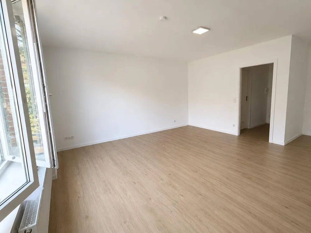Frisch renovierte 1-Zimmer-Wohnung in Berlin-Rosenthal