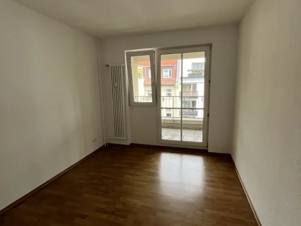 2-Zimmer am Lauenburger Platz mit Balkon