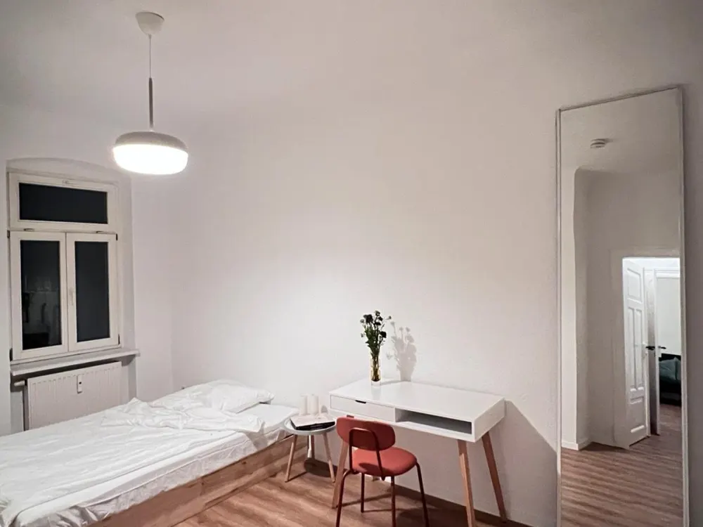 Frisch renovierte, hochwertig möblierte 2-Zimmer-Whg in Leipzig