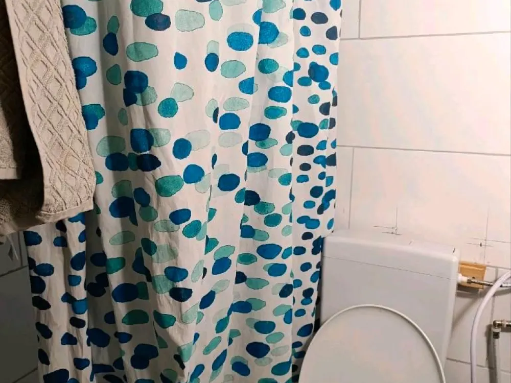 1 Zimmer ohne Küche dusche Toilette Heizung warm Wasser warm