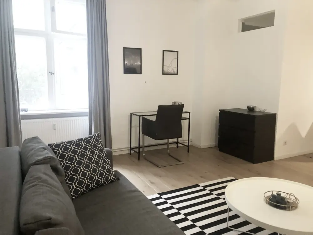 Fully furnished, spacious 2 room apartment for rent in Wedding