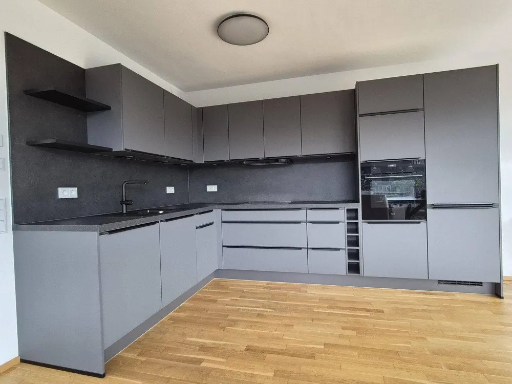 Premium Living mit Elbblick | Marina Garden Dresden | Furnished / Unfurnished