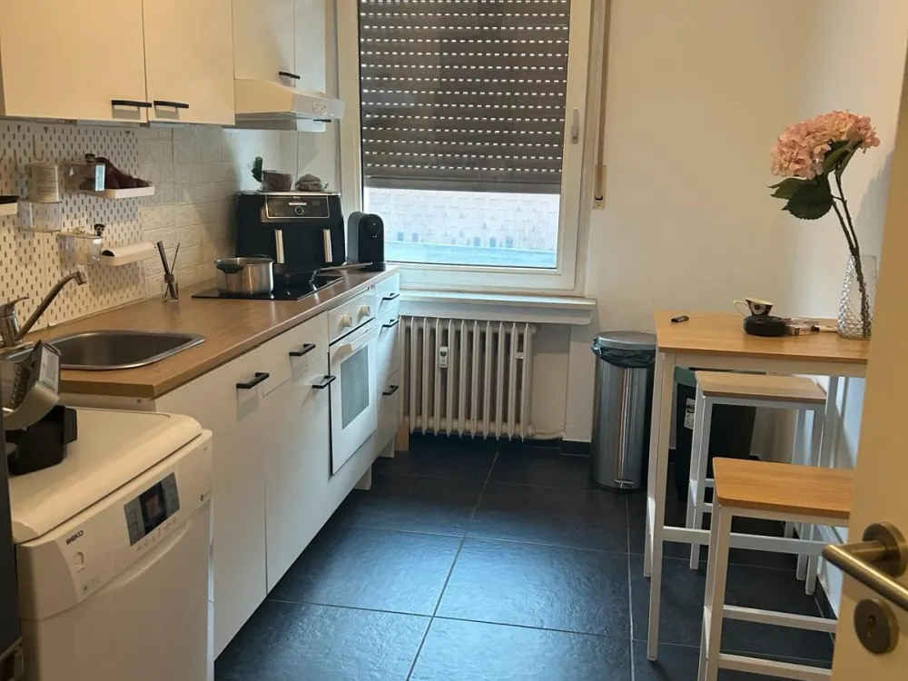 2 Zimmer Wohnung Nähe BermudaDreiEck/Innenstadt