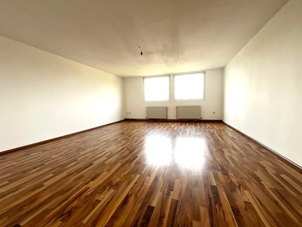 zentrumsnahe 3 Zimmer DG Wohung zu vermieten